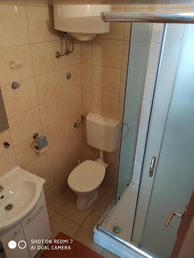 Apartmani Glavina 자오스트로그 외부 사진