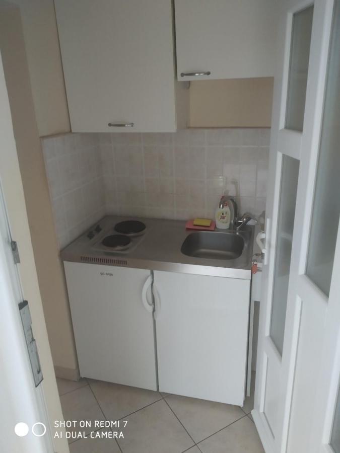 Apartmani Glavina 자오스트로그 외부 사진